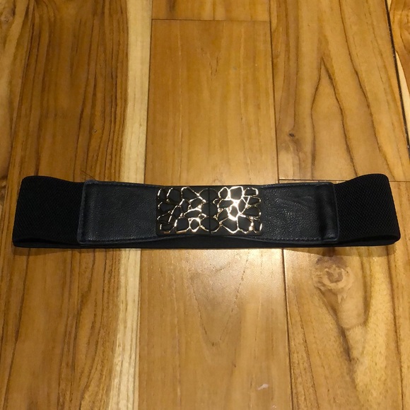 Buckle - Picture 3 of 3
